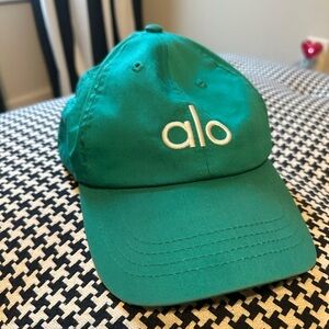 Alo green emerald cap